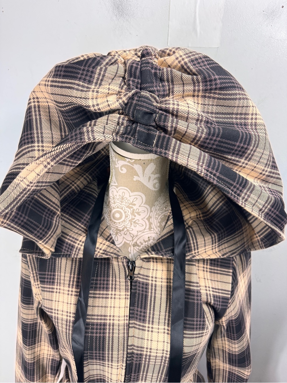Effie's Heart Size Medium Black Cream Plaid Claudia Coat Jacket Fit & Flare Hood - Picture 4 of 9